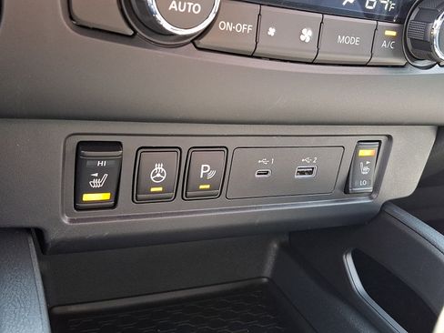 New 2026 Nissan Frontier SV w/ All-Weather Content Package AWD/4WD image 15