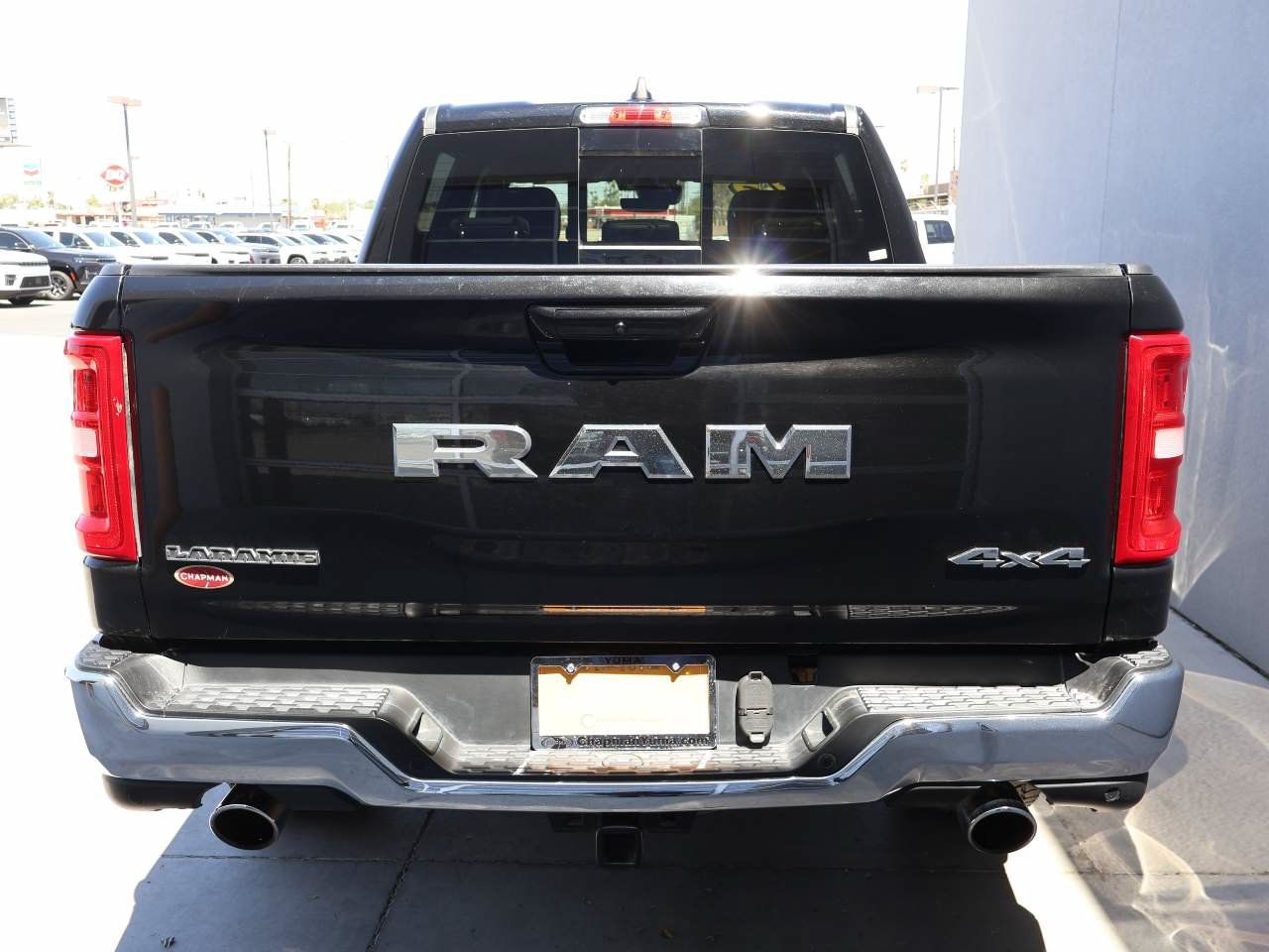 Used 2025 RAM 1500 Laramie AWD/4WD image 4