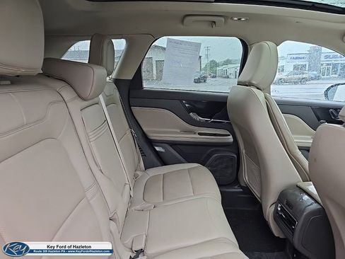 Used 2021 Lincoln Corsair AWD w/ Premium Package image 46