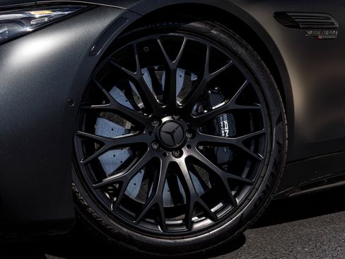 Used 2024 Mercedes-Benz SL 63 AMG S e Performance 4MATIC image 3