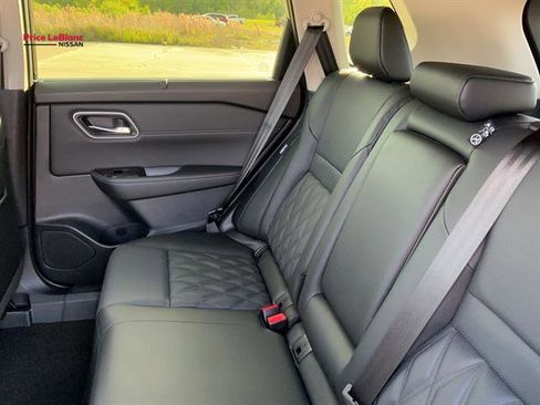 New 2026 Nissan Rogue Platinum AWD/4WD image 33