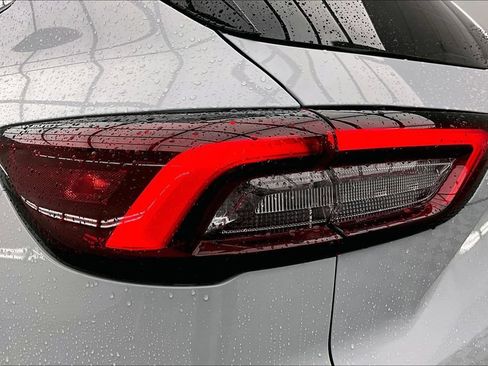 Certified 2025 Ford Escape SE FWD image 30