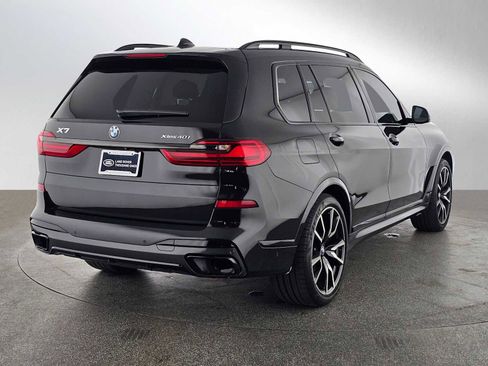 Used 2022 BMW X7 xDrive40i w/ M Sport Package AWD/4WD image 5