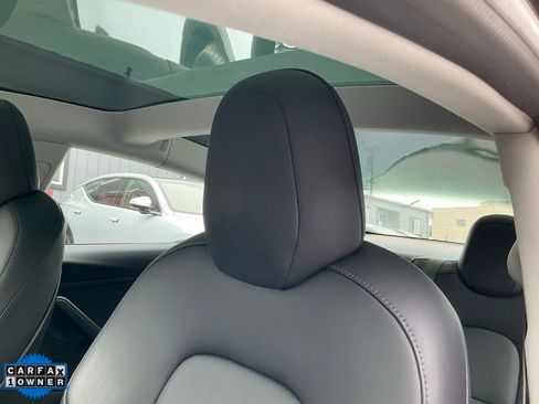 Used 2018 Tesla Model 3 Long Range image 17