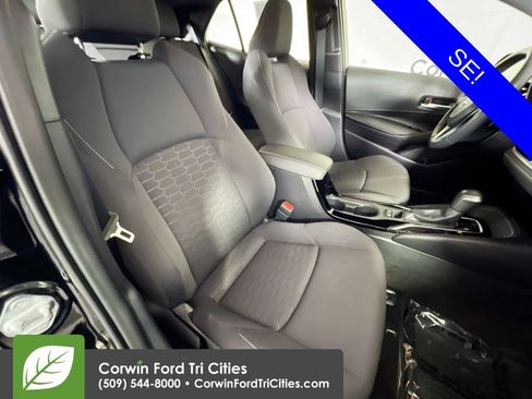 Used 2019 Toyota Corolla SE w/ Carpet Mat Package FWD image 17