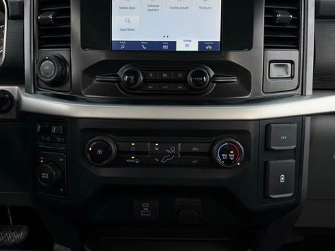 Certified 2022 Ford F150 XLT w/ Trailer Tow Package image 26