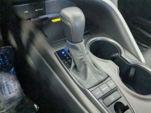 Used 2023 Toyota Camry XSE FWD image 25