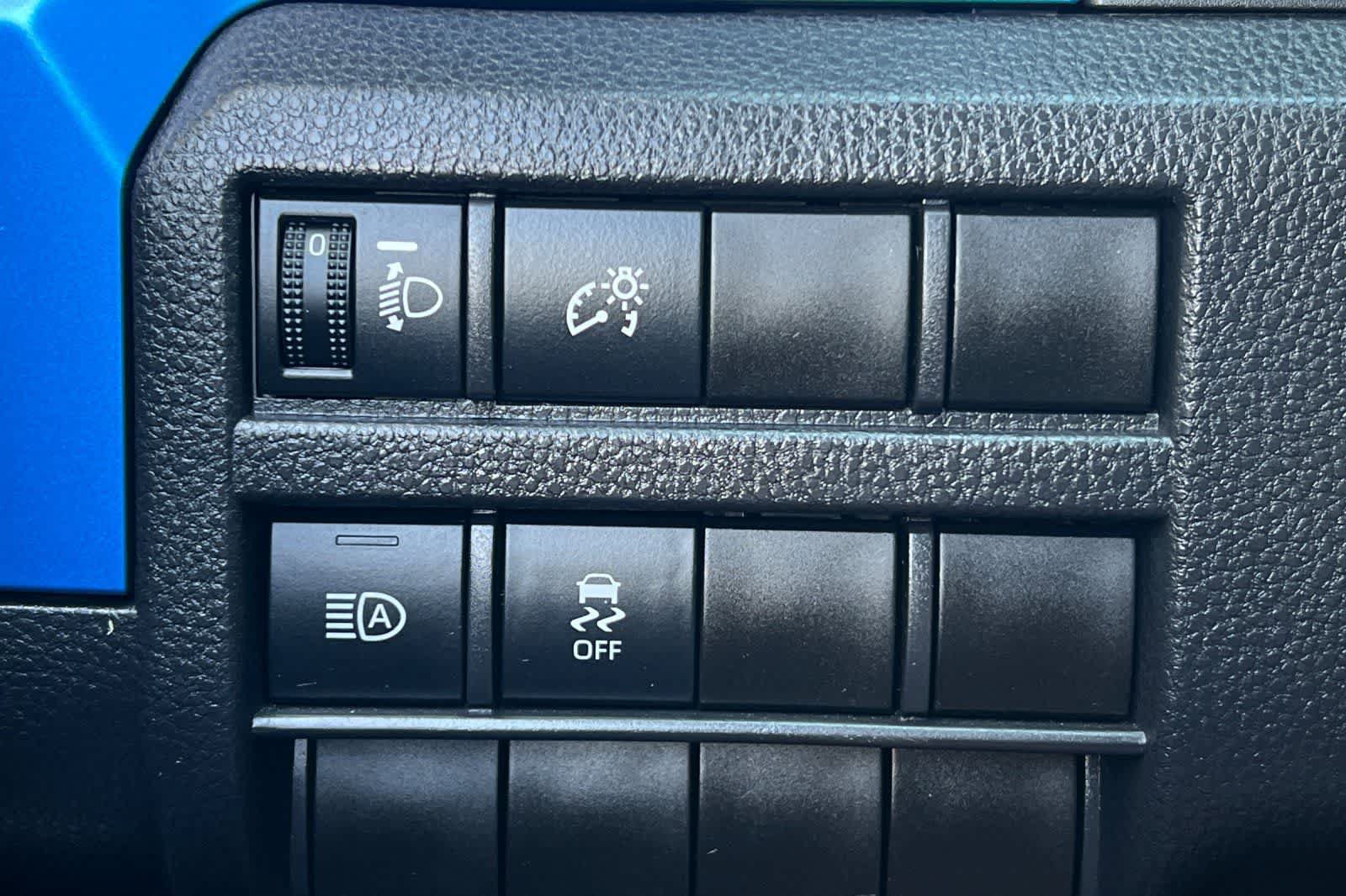 Used 2025 Toyota Tacoma TRD Off-Road AWD/4WD image 29