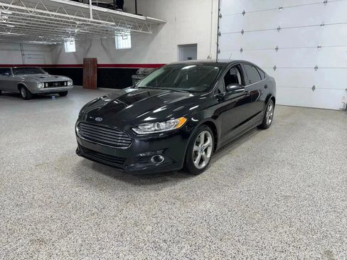 Used 2013 Ford Fusion SE image 8