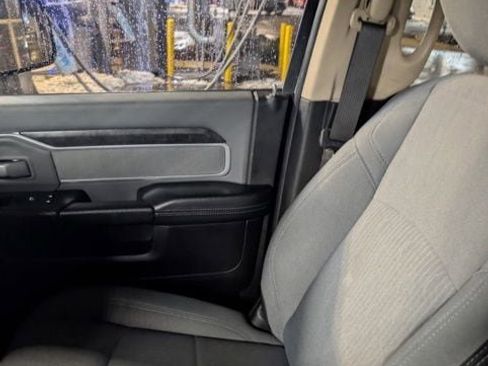 Used 2019 RAM 2500 Big Horn image 6