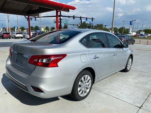Used 2019 Nissan Sentra S FWD image 8