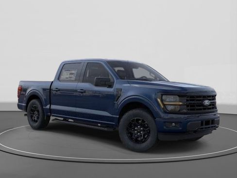 New 2026 Ford F150 XLT w/ XLT Black Appearance Package AWD/4WD image 7