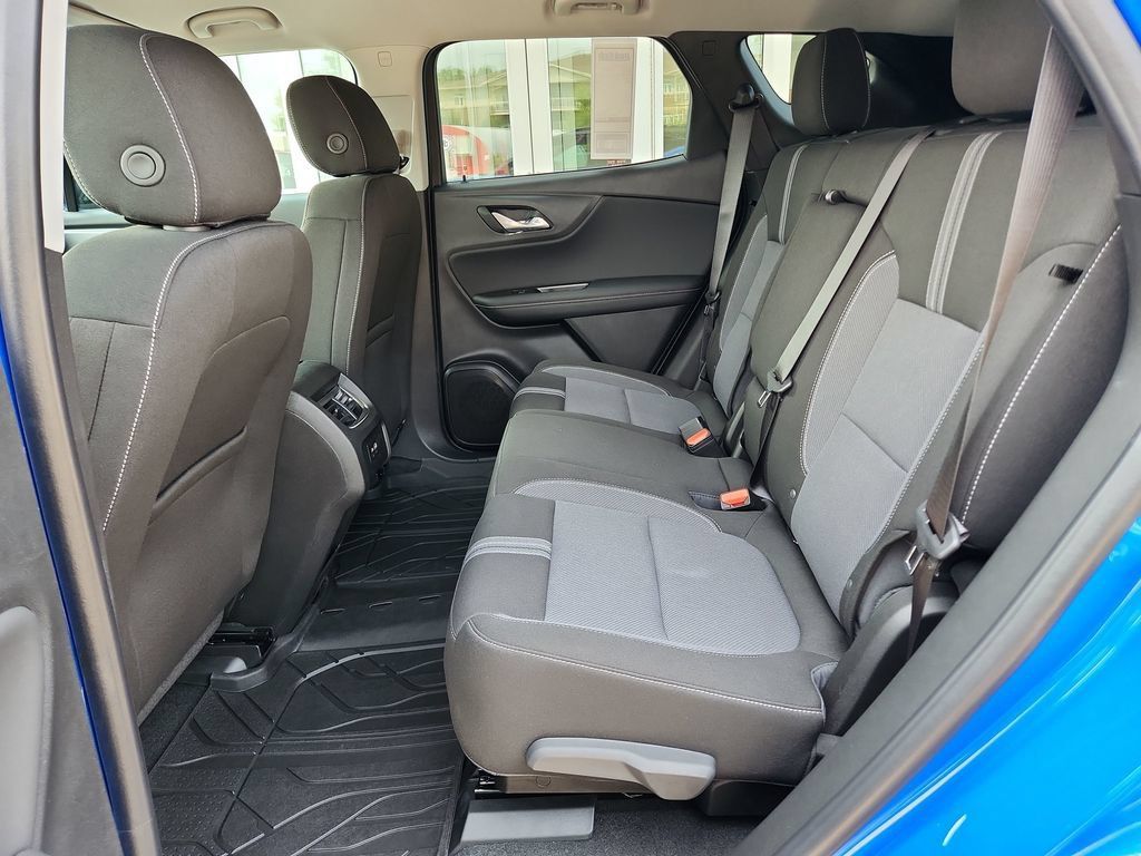 New 2026 Chevrolet Blazer LT w/ Convenience Package AWD/4WD image 16