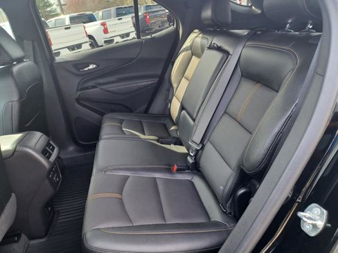 Used 2023 Chevrolet Equinox Premier AWD/4WD image 18