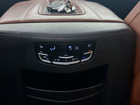 Used 2018 Cadillac Escalade Luxury image 27