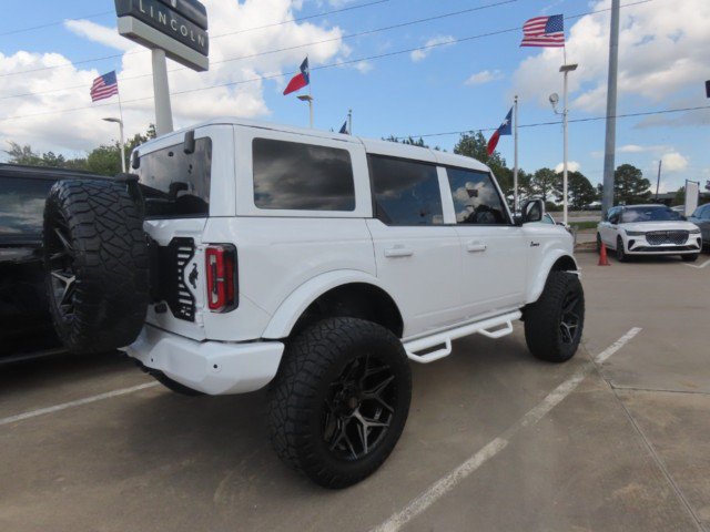 Used 2023 Ford Bronco Outer Banks AWD/4WD image 9