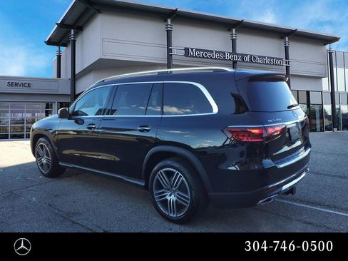 Used 2025 Mercedes-Benz GLS 450 4MATIC image 5