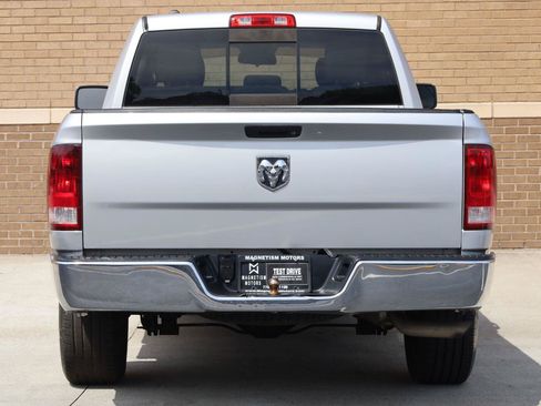 Used 2015 RAM 1500 Classic SLT RWD image 9