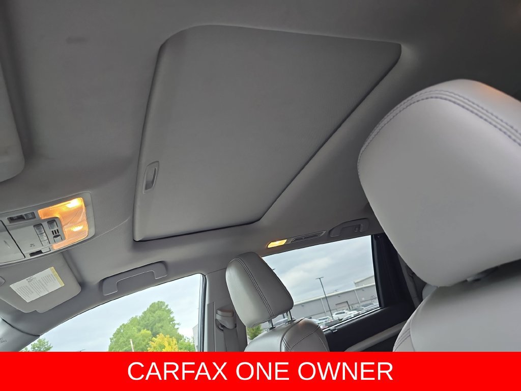 Used 2017 Toyota Highlander XLE AWD/4WD image 31