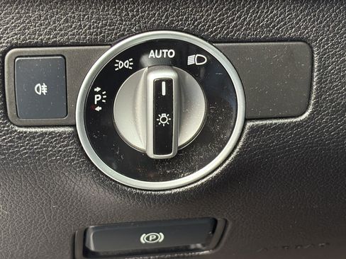 Used 2018 Mercedes-Benz GLS 550 4MATIC w/ Driver Assistance Package image 24