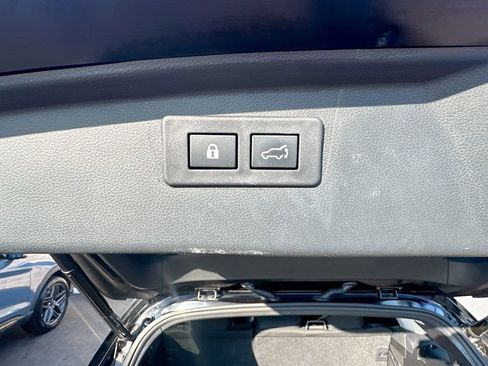 Certified 2024 Subaru Outback Premium image 24