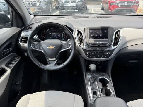 Used 2024 Chevrolet Equinox LT FWD image 11