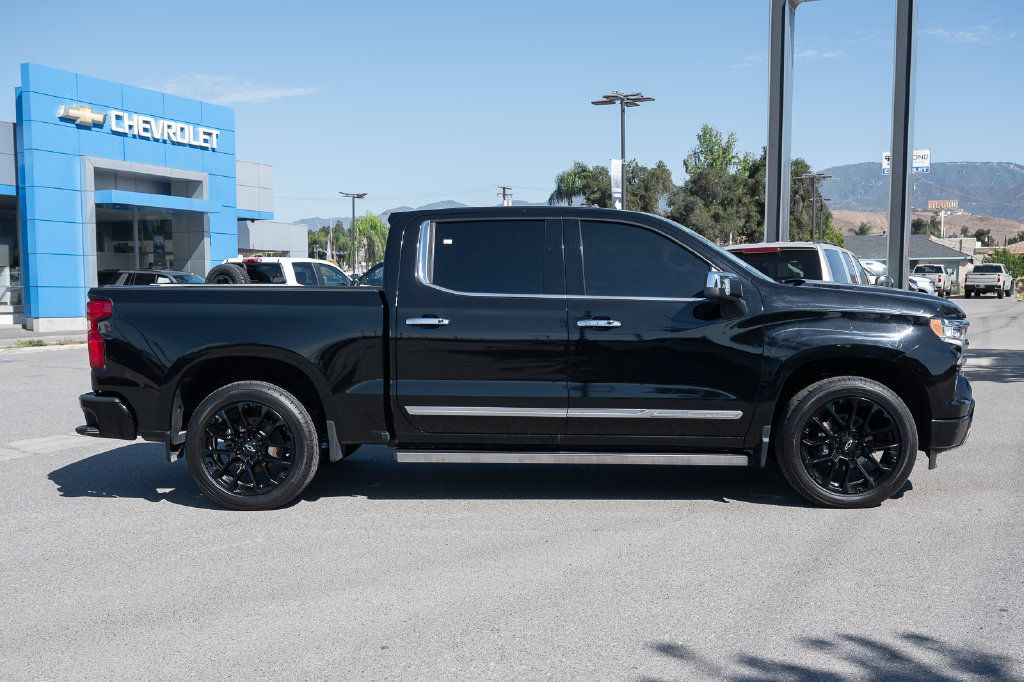 Used 2024 Chevrolet Silverado 1500 High Country RWD image 3