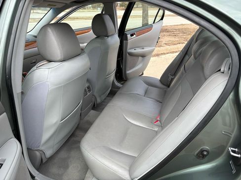 Used 2005 Lexus ES 330 image 17