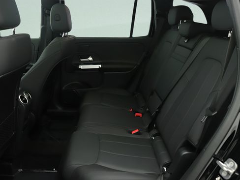 Certified 2026 Mercedes-Benz GLB 250 image 31