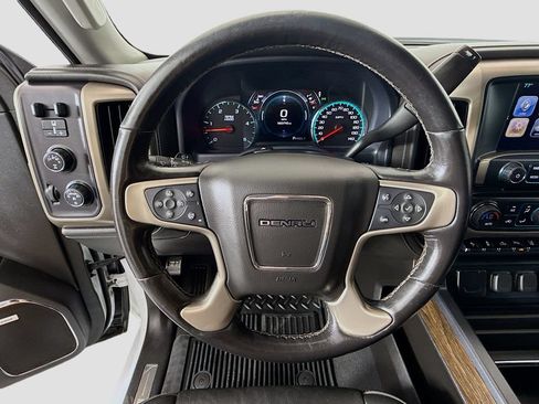 Used 2019 GMC Sierra 2500 Denali w/ Duramax Plus Package AWD/4WD image 11