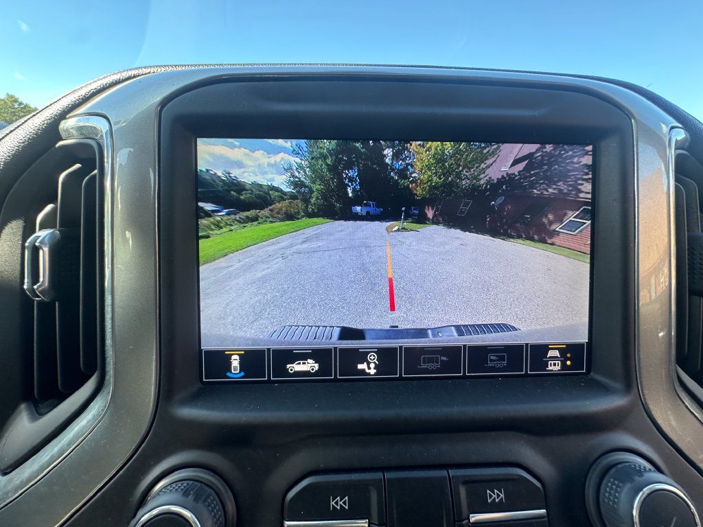 Used 2023 Chevrolet Silverado 2500 LTZ w/ LTZ Convenience Package AWD/4WD image 16