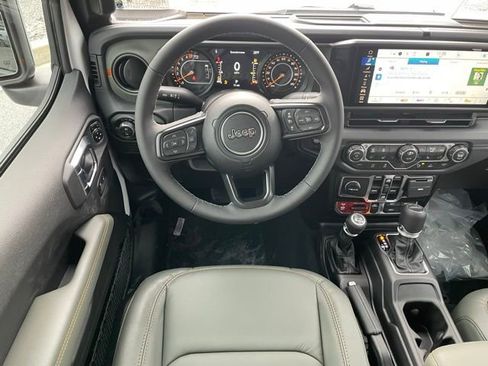 New 2026 Jeep Gladiator Mojave AWD/4WD image 35
