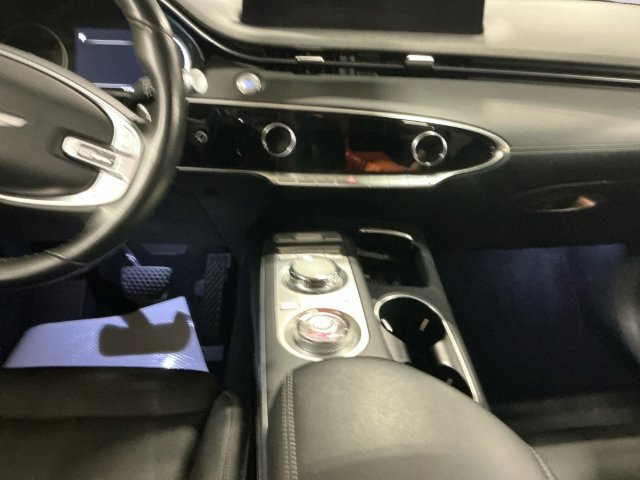 Used 2023 Genesis GV70 2.5T AWD/4WD image 12