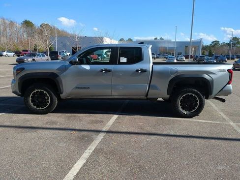 New 2026 Toyota Tacoma TRD Off-Road AWD/4WD image 7