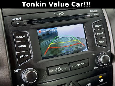 Used 2013 Kia Sorento LX w/ Convenience Pkg image 14