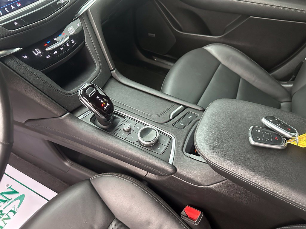 Used 2023 Cadillac XT5 Sportv w/ Technology Package AWD/4WD image 18