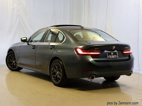 Certified 2025 BMW 330i xDrive Sedan w/ Premium Package AWD/4WD image 9