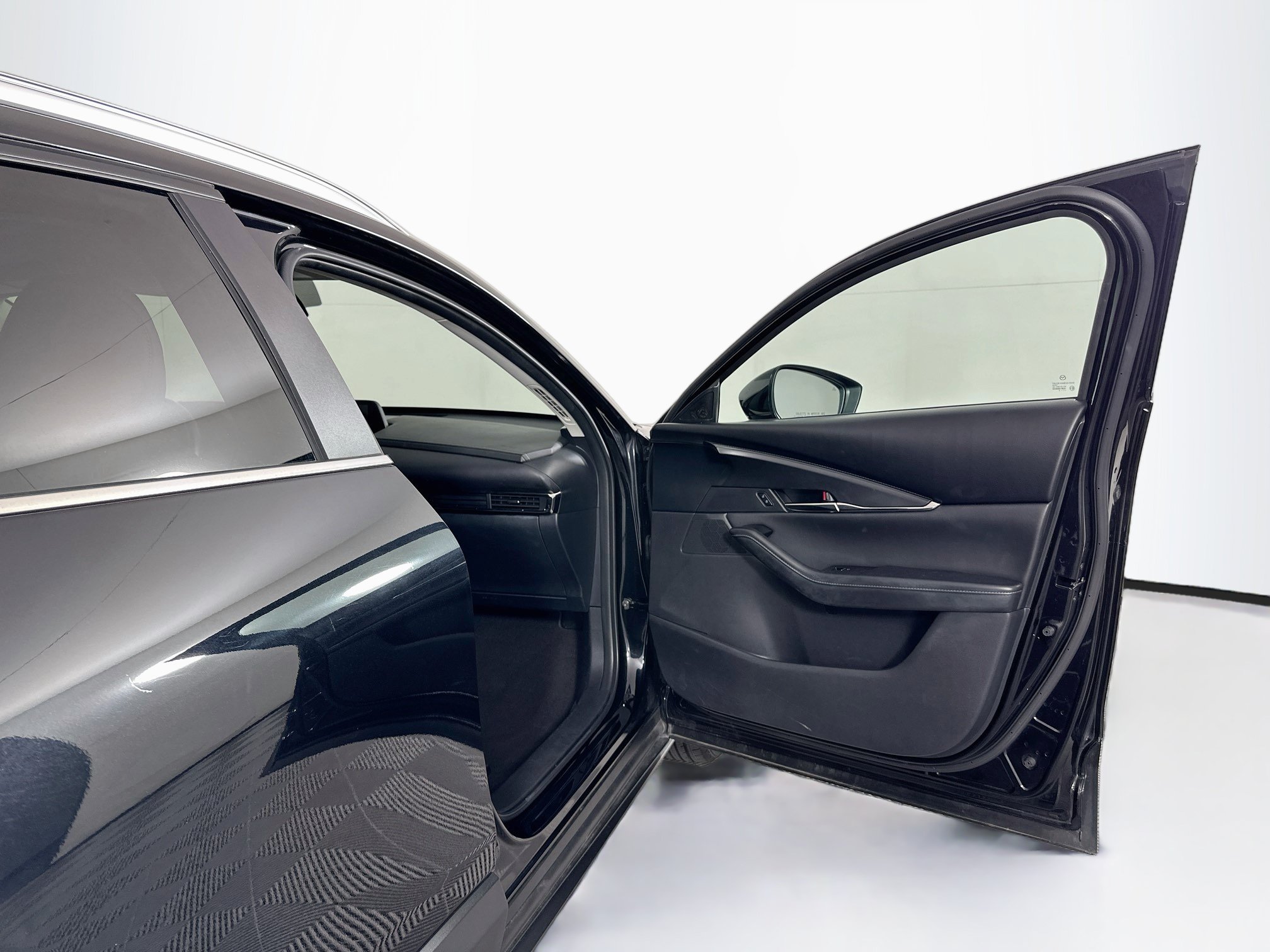 Used 2025 MAZDA CX-30 AWD 2.5 S w/ Preferred Package image 32