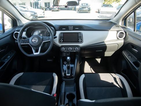 Used 2021 Nissan Versa SV image 15