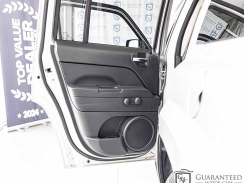 Used 2012 Jeep Patriot Sport image 28