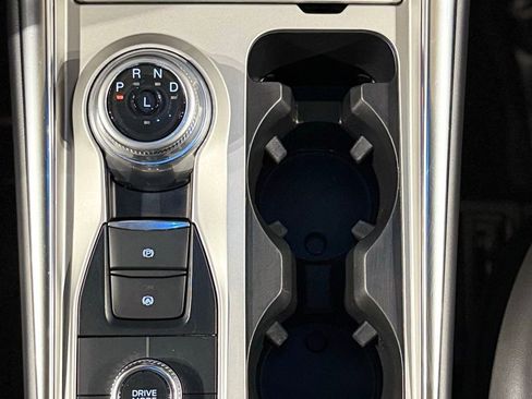 Used 2022 Ford Explorer XLT w/ Equipment Group 202A image 96