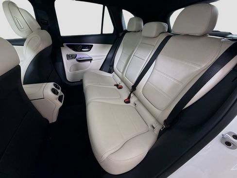 New 2026 Mercedes-Benz GLC 300 4MATIC image 26