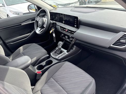 Certified 2024 Kia Seltos LX AWD/4WD image 28
