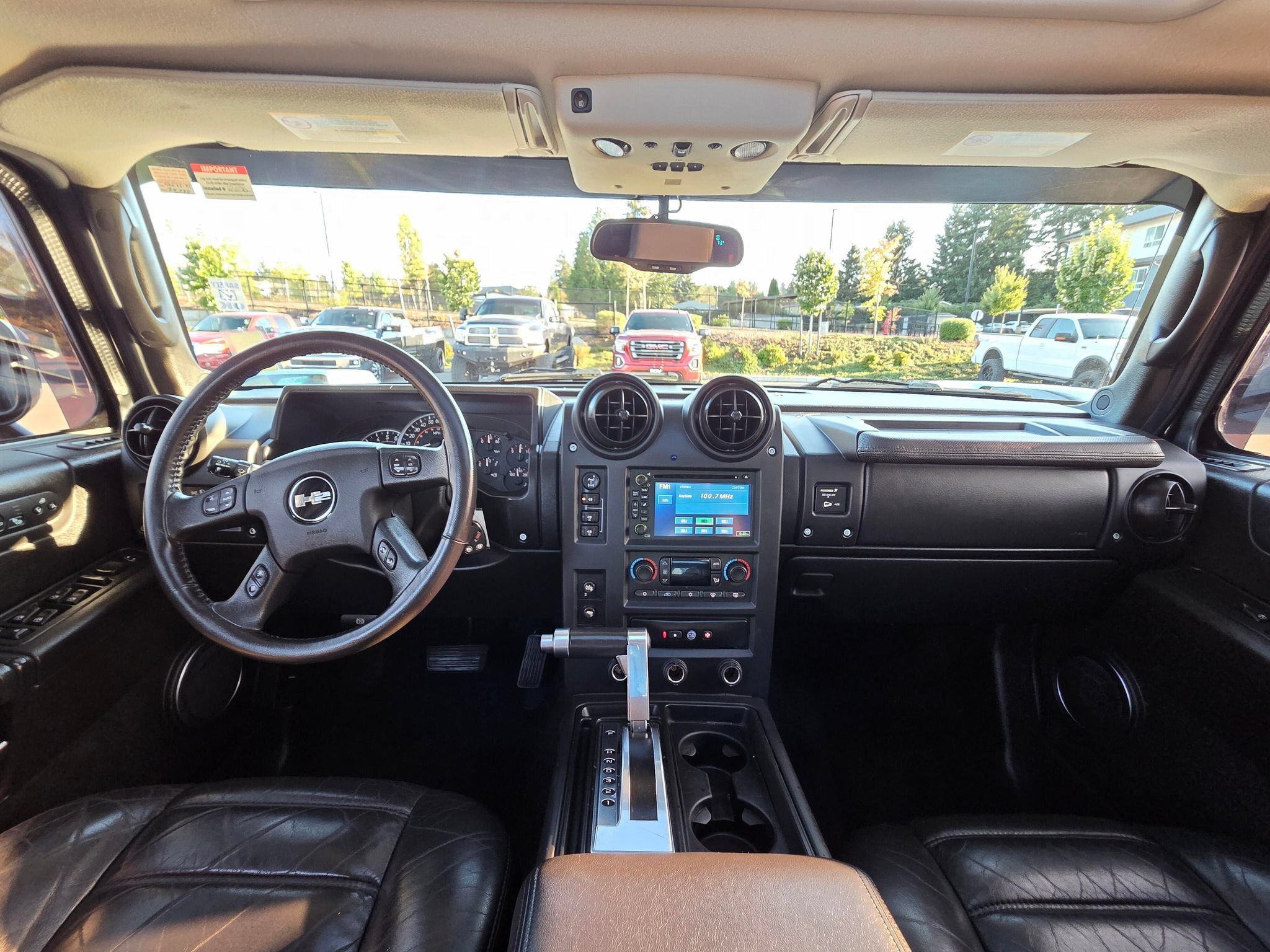 Used 2005 HUMMER H2 SUT w/ Preferred Equipment Group AWD/4WD image 12