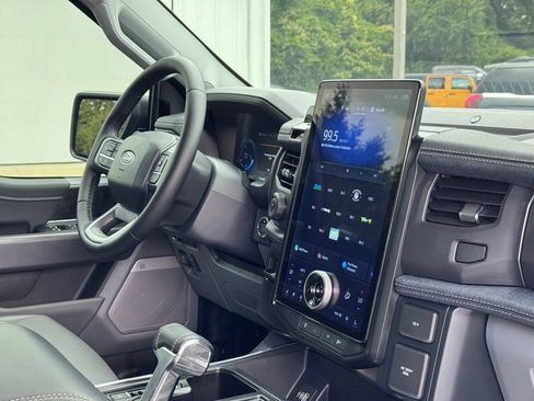 Used 2025 Ford F150 Lightning Flash AWD/4WD image 5