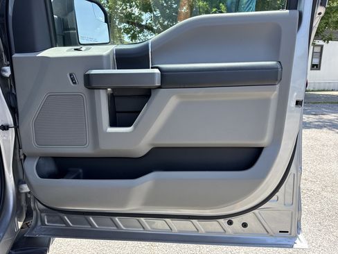 Used 2020 Ford F150 XLT w/ Trailer Tow Package RWD image 22