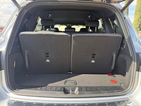 Used 2023 Mercedes-Benz EQB 300 4MATIC image 21