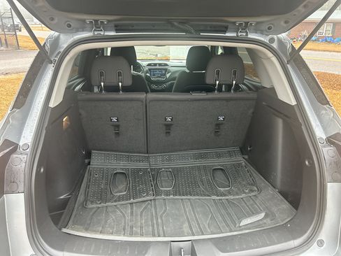 Used 2023 Chevrolet TrailBlazer LT w/ Convenience Package image 36