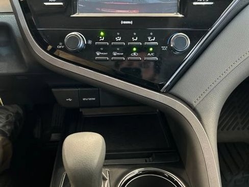 Certified 2020 Toyota Camry LE FWD image 14