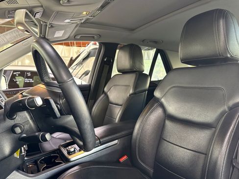Used 2012 Mercedes-Benz ML 350 BlueTEC 4MATIC image 5